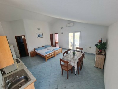 Apartment Apartments Robi - Two Bedroom with Terrace - Outdoor photo 13