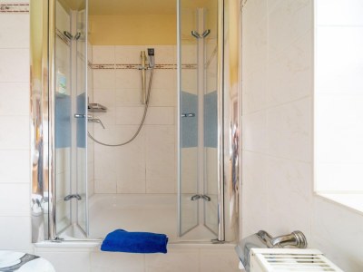 Apartment Quiet Garden Apartment - Features photo 28