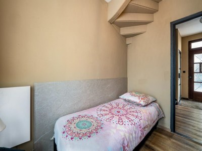 Holiday house Marl home with spa, sauna in the city center - Features photo 17