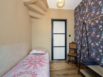 Holiday house Marl home with spa, sauna in the city center - Features photo 18