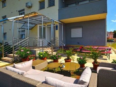 Holiday house Adria Apartment 4 with parking - Outdoor photo 2