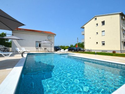 Holiday house Adria Apartment 4 with parking - Outdoor photo 5