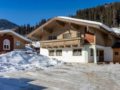 Apartment Chalet in Bramberg near Ski Slopes - Outdoor photo 2