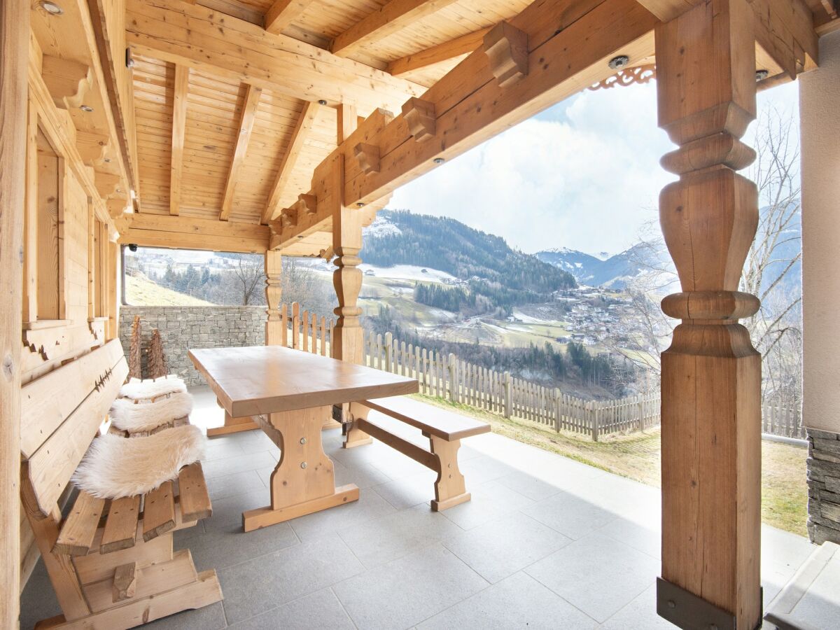 Chalet Chalet in Zell am Ziller near Ski Lift - Outdoor photo 2