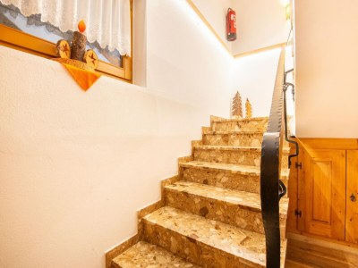 Chalet Chalet in Zell am Ziller near Ski Lift - Features photo 12