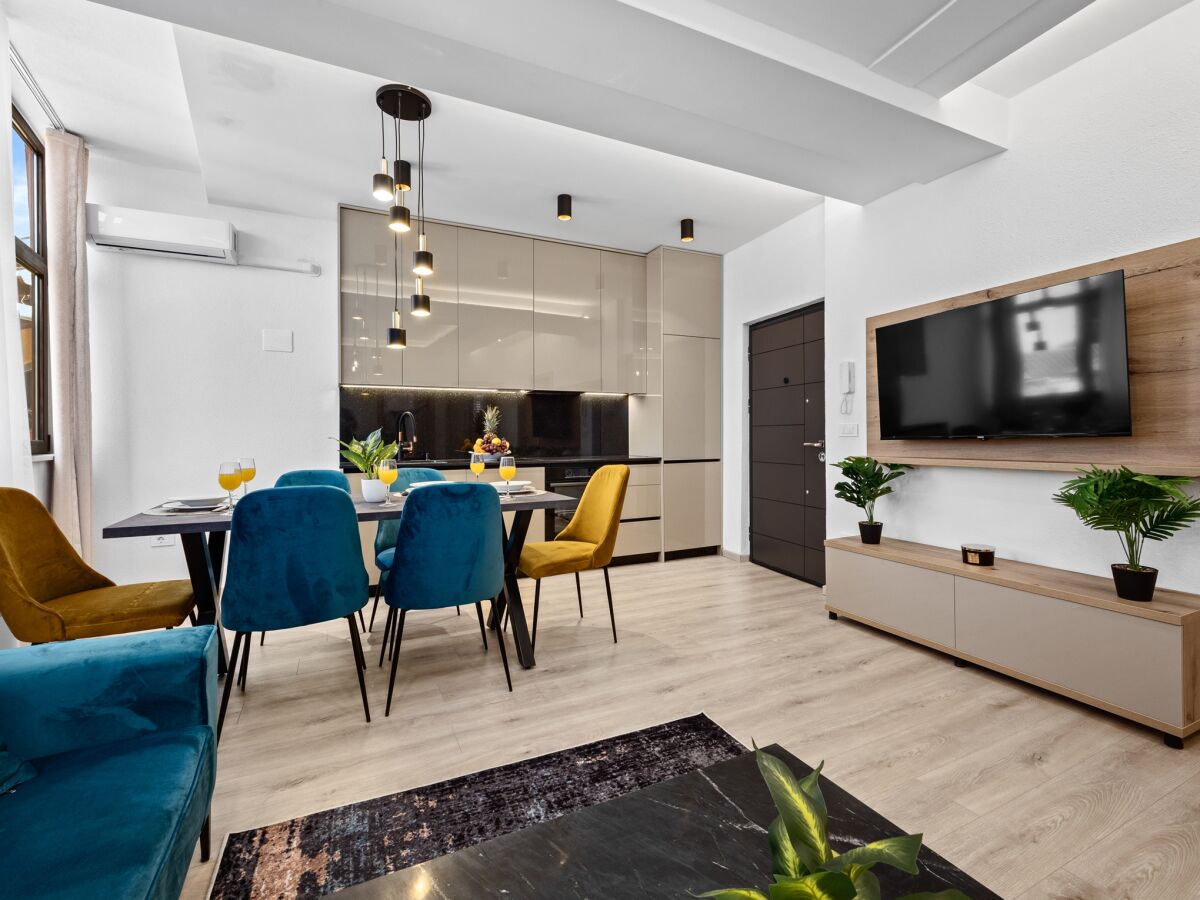 Apartment Capitolina Two Bedroom Apartment - Features photo 5