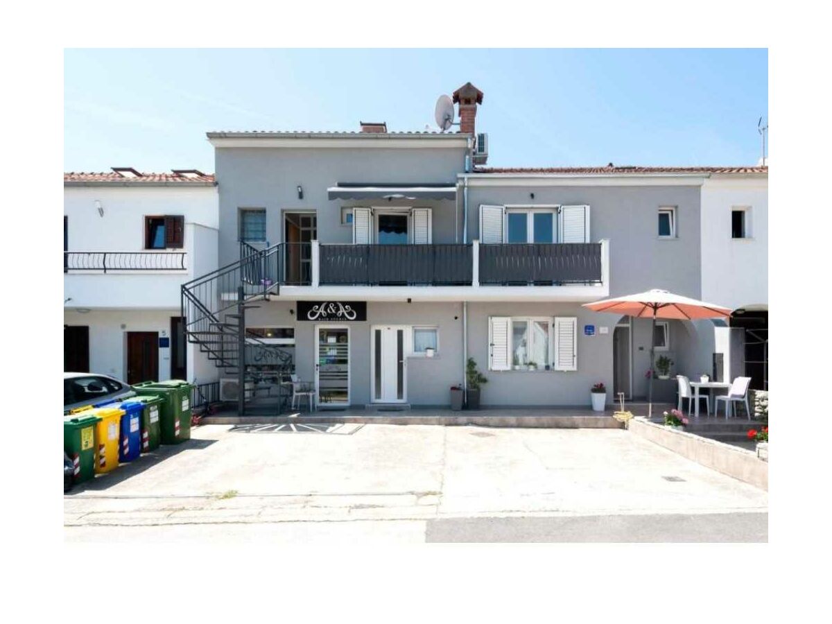 Holiday house Ljiljana Apartment 2 - Outdoor photo 2