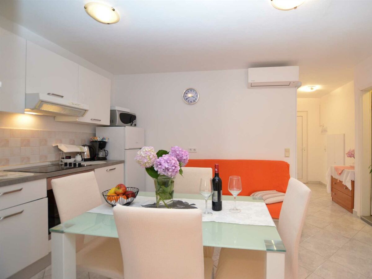 Holiday house Ljiljana Apartment 2 - Features photo 5