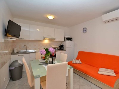 Holiday house Ljiljana Apartment 2 - Features photo 8