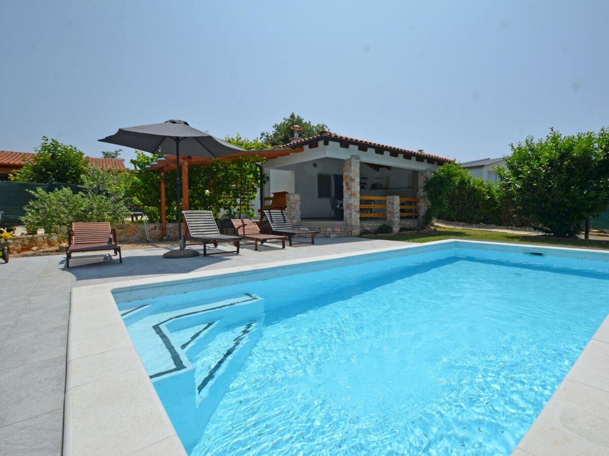 Holiday house Eta With private pool