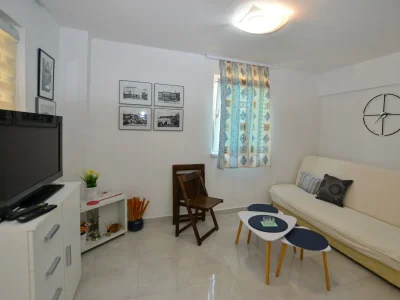 Holiday house Eta With private pool - Features photo 16