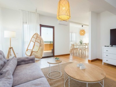 Apartment Cesare 5-Modern Apartment with Shared Pool - Features photo 34