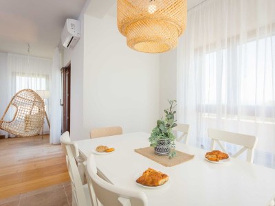 Apartment Cesare 5-Modern Apartment with Shared Pool - Features photo 37