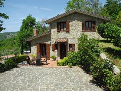 Villa Casa Nel Paradiso in Castell'Umberto - Villa