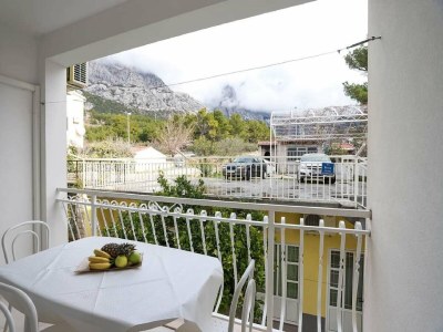 Apartment Apartments Pezo - Two Bedroom Apartment with Balcony in Makarska Riviera - Apartment