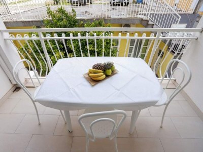 Apartment Apartments Pezo - Two Bedroom Apartment with Balcony - Outdoor photo 2