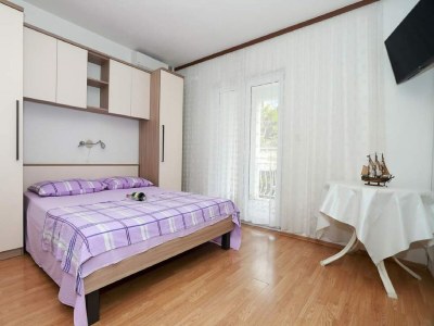Apartment Apartments Pezo - Two Bedroom Apartment with Balcony - Features photo 5