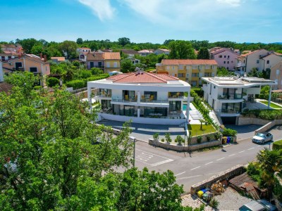 Villa Sarah with heated pool - Outdoor photo 2