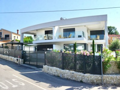 Villa Sarah with heated pool - Outdoor photo 5