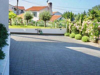 Villa Sarah with heated pool - Outdoor photo 6