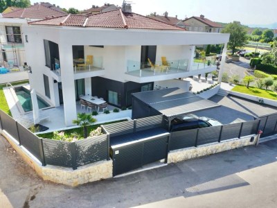 Villa Sarah with heated pool - Outdoor photo 8