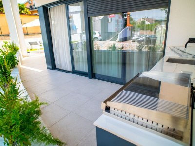 Villa Sarah with heated pool - Outdoor photo 15