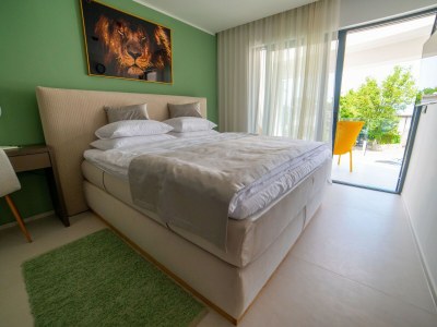 Villa Sarah with heated pool - Features photo 33