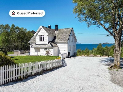 Holiday house 9 person holiday home in Åram - Holiday house