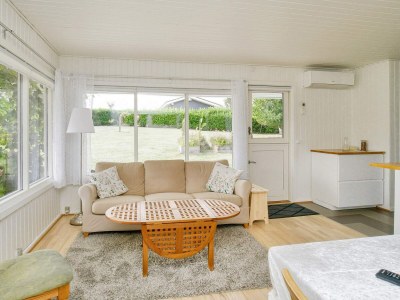 Holiday house Charming Cottage by Beach - By Traum Ferienwohnungen - Outdoor photo 15
