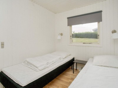 Holiday house Charming Cottage by Beach - By Traum Ferienwohnungen - Outdoor photo 21