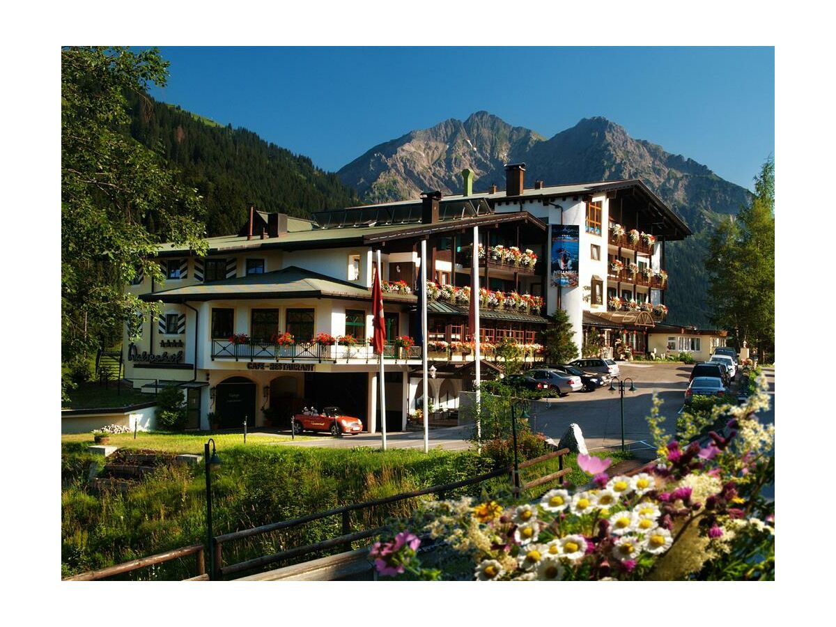 Holiday room "Superior-Alpinchic"   Doppelzimmer - DU/WC - Outdoor photo 2