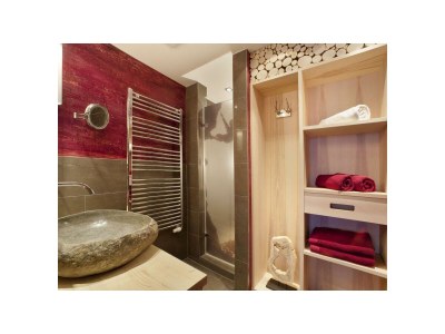 Holiday room "Superior-Alpinchic"   Doppelzimmer - DU/WC - Features photo 40