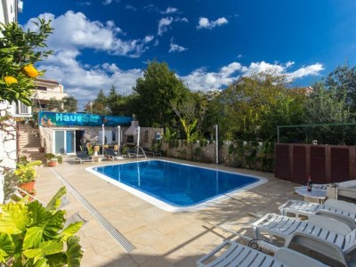 Holiday house Appartement Koralj °1 mit beheiztem Pool - Outdoor photo 2