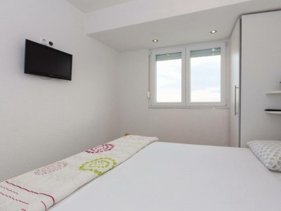 Holiday house Appartement Koralj °1 mit beheiztem Pool - Features photo 22