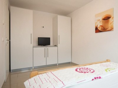 Holiday house Appartement Koralj °1 mit beheiztem Pool - Features photo 24