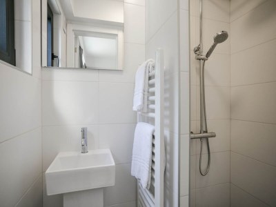 Holiday park Modern Forest Chalet - Features photo 12