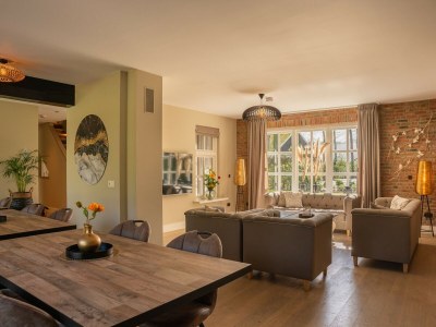 Holiday park Group House in Twente with Hot Tub - Features photo 16