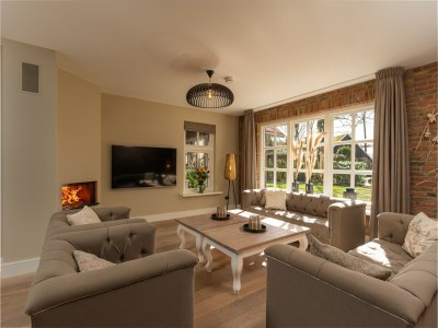 Holiday park Group House in Twente with Hot Tub - Features photo 17