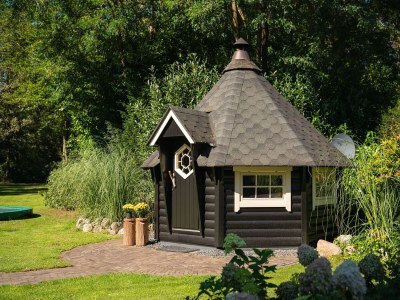 Holiday park Group House in Twente with Hot Tub - Outdoor photo 32