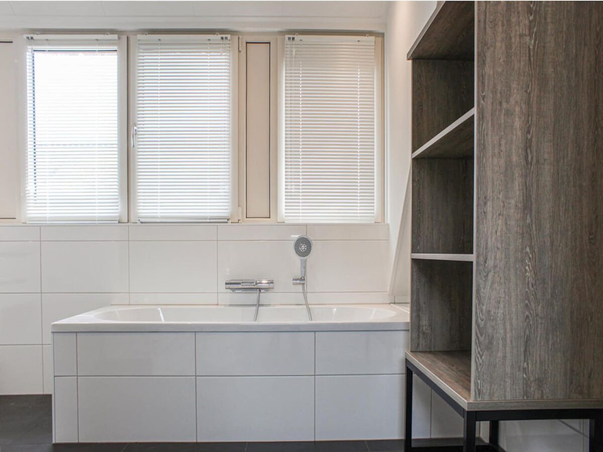 Holiday park Villa mit Garten in einem Ferienpark am Wasser - Features photo 4