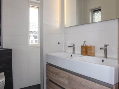 Holiday park Villa in Friesland mit Sauna und Whirlpool - Features photo 13