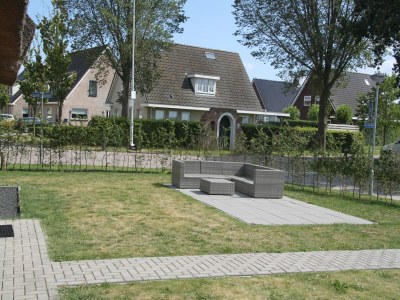 Holiday park Villa in Friesland with Waterfront Jetty - Outdoor photo 5