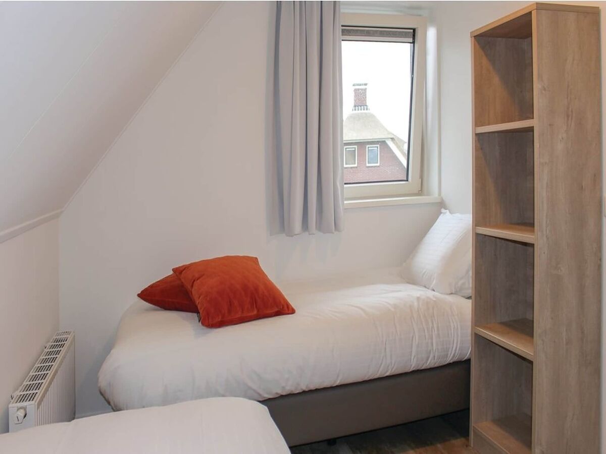 Holiday park Villa in Idskenhuizen mit Steg für 10 Von Belvilla - Features photo 3