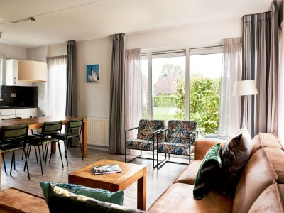 Holiday house Bungalow bei De Alde Feanen mit Spa - Features photo 17