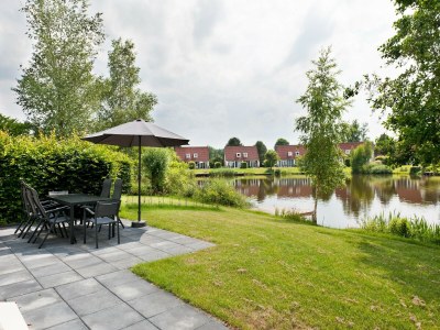 Holiday house Luxuriöses Ferienhaus mit Sauna in Vlagtwedde - Outdoor photo 4