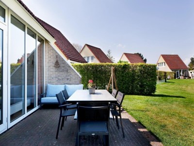 Holiday house Holiday Home in Groningen with Pool - Outdoor photo 6