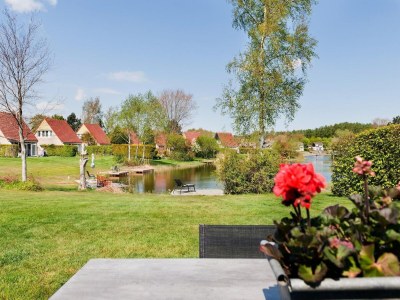 Holiday house Holiday Home in Groningen with Pool - Environment photo 34