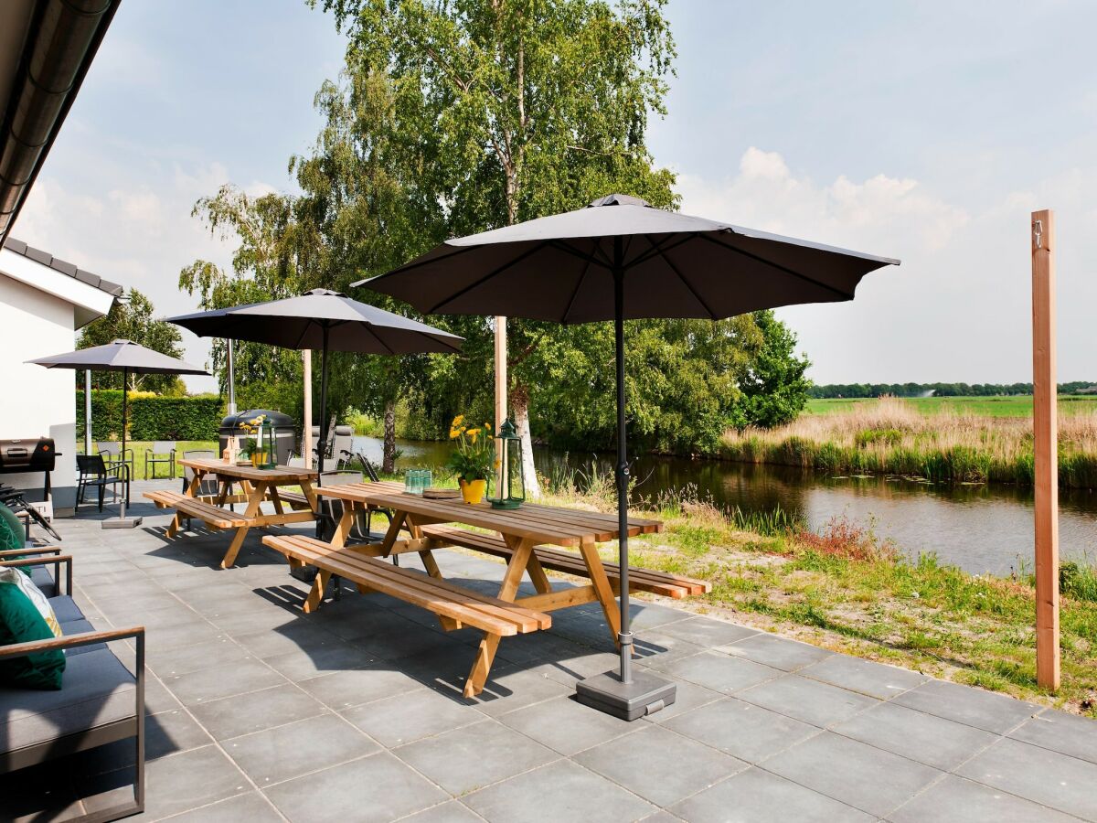 Holiday house Luxuriöses Gruppenhaus mit Sauna und Whirlwanne - Outdoor photo 3