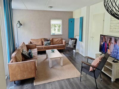 Holiday house House in Vlagtwedde with Sauna and Hot Tub - Features photo 6