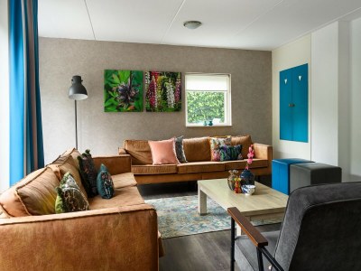 Holiday house House in Vlagtwedde with Sauna and Hot Tub - Features photo 10